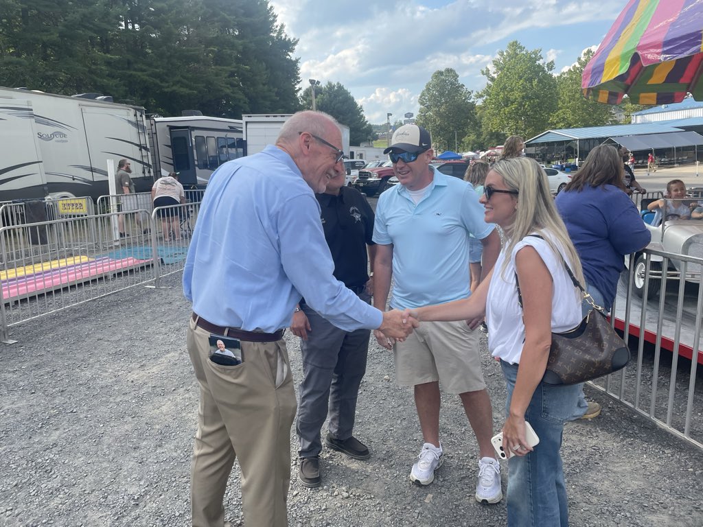 MorganGriffith's tweet photo. Today, I walked the Carroll County Fair with Sheriff Kevin Kemp talking with constituents. https://t.co/9pKPZ4qjzS