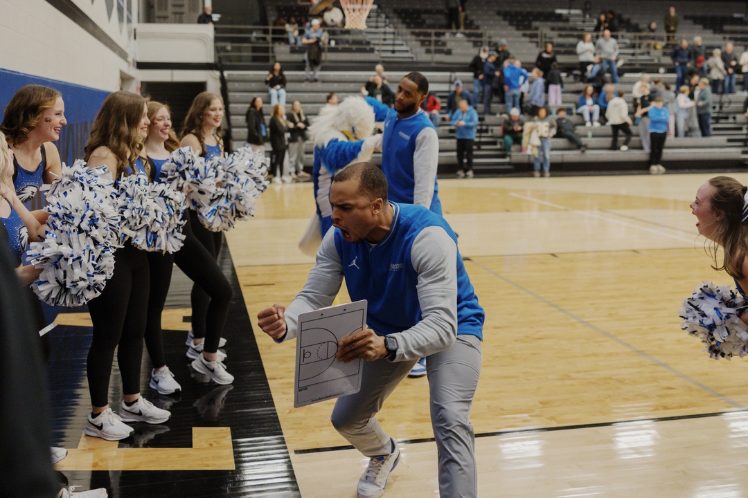 KirkwoodEagles's tweet photo. That feeling when the first week of classes is over>>>
#YouWinWeWin🦅 https://t.co/7NEQ2sdW6j