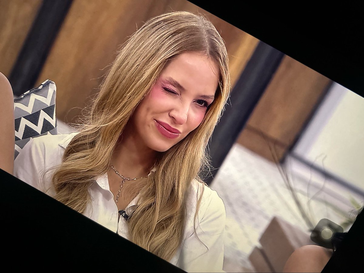 rangerasya's tweet photo. yarenin sabah ki connectionda cansının yaptığı hareketleri yapması başlı başına özentisiniz gerçekten
Diva Cansın👸🏼 https://t.co/CiIErqHZRN