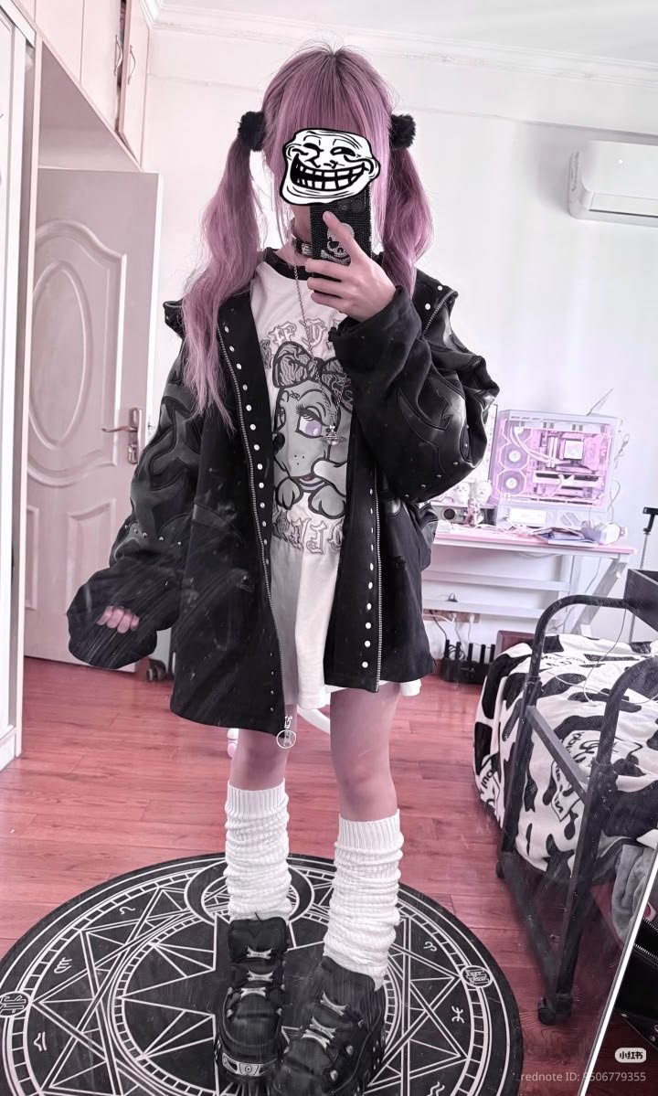 marinbraginsky's tweet photo. .✦ ݁˖Again, legs like they belong to a deer.. https://t.co/BhxhSoG3v8