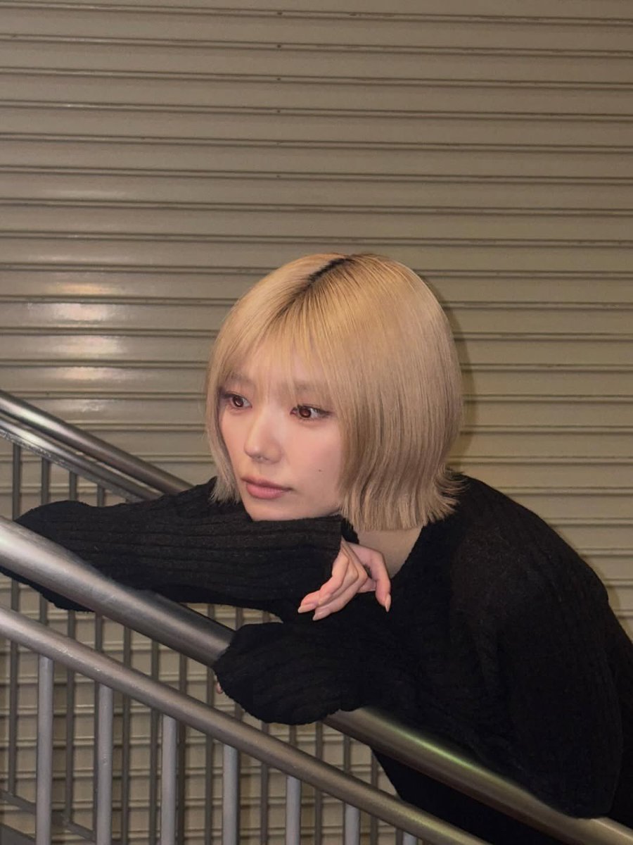uxrlly's tweet photo. 誕生日おめでとう🎉 https://t.co/na2KbcCdLI