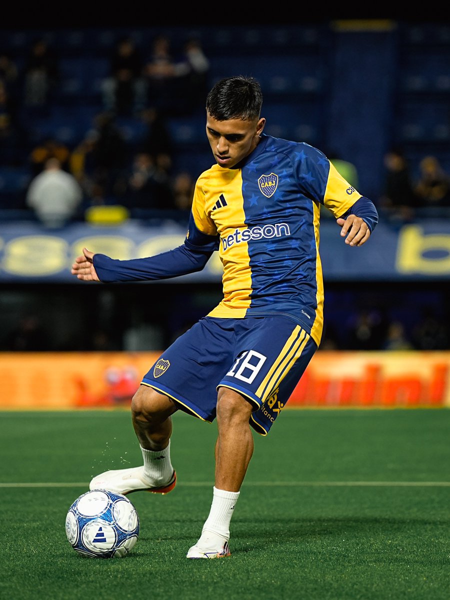BocaJrsOficial's tweet photo. 👊 ⚽️ https://t.co/iPBJAcarAB