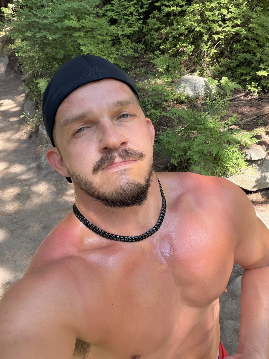 SeaHikerDude's tweet photo. Shweaty 🥵

https://t.co/NLsfX4Io08 https://t.co/z4n49uPSCW