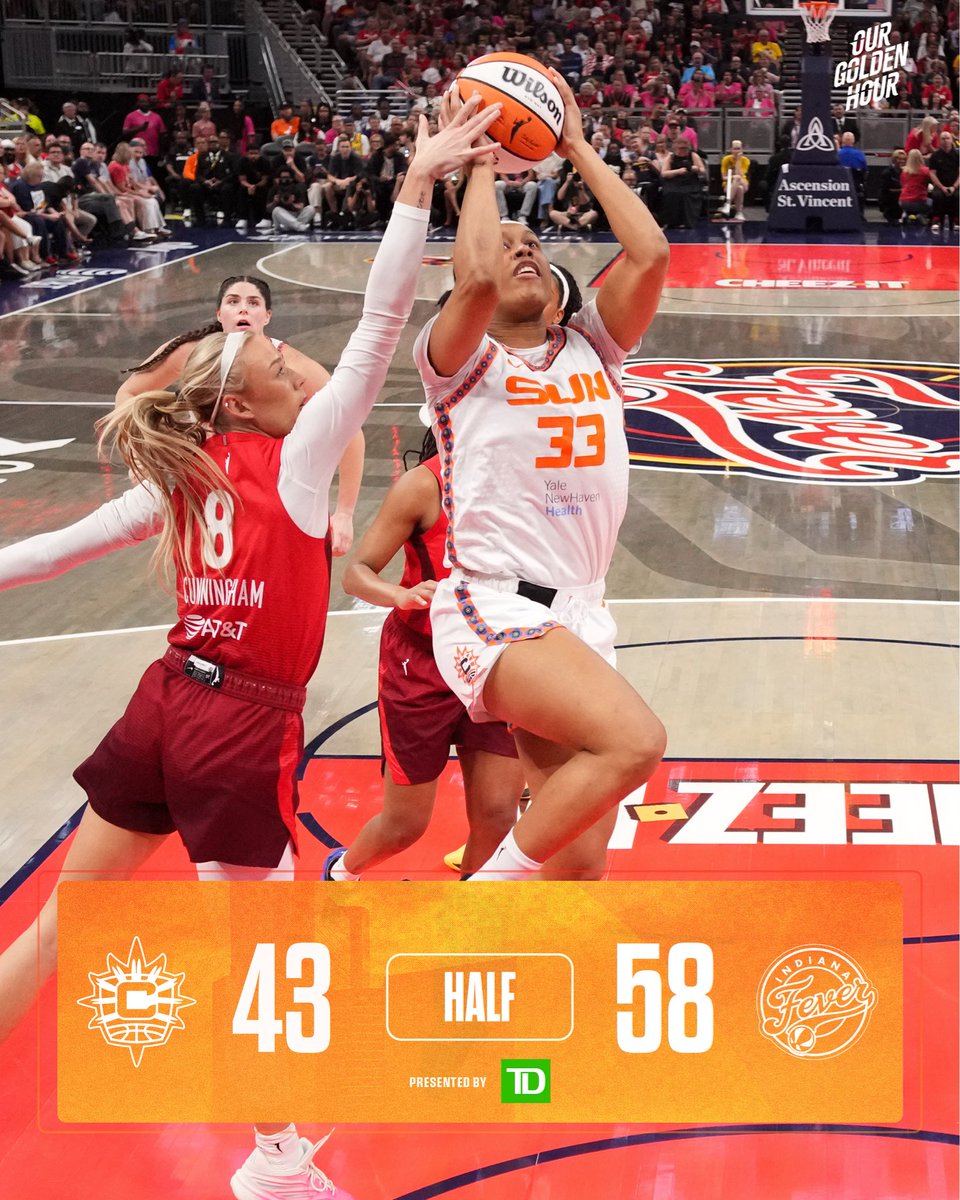 ConnecticutSun's tweet photo. Halftime report ✍️

#GoldenHour | #CTSun | @TDBank_US https://t.co/L0VFBTr56w