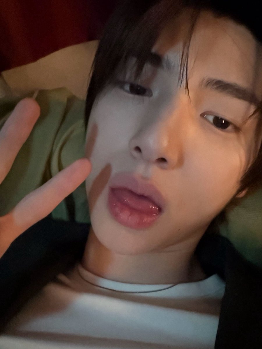 luv4choku's tweet photo. 그저 당신을 숭배합니다 https://t.co/r8jGz6KlDT