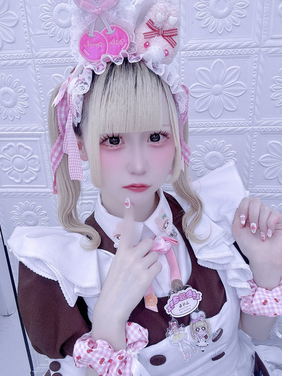 maid_furiru_'s tweet photo. 新17歳になりました♥ https://t.co/Gx1OlSdTJc