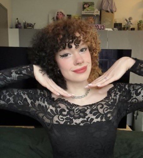 KaylaRaeX0's tweet photo. Feeling pretty https://t.co/dKBQwcmfZD