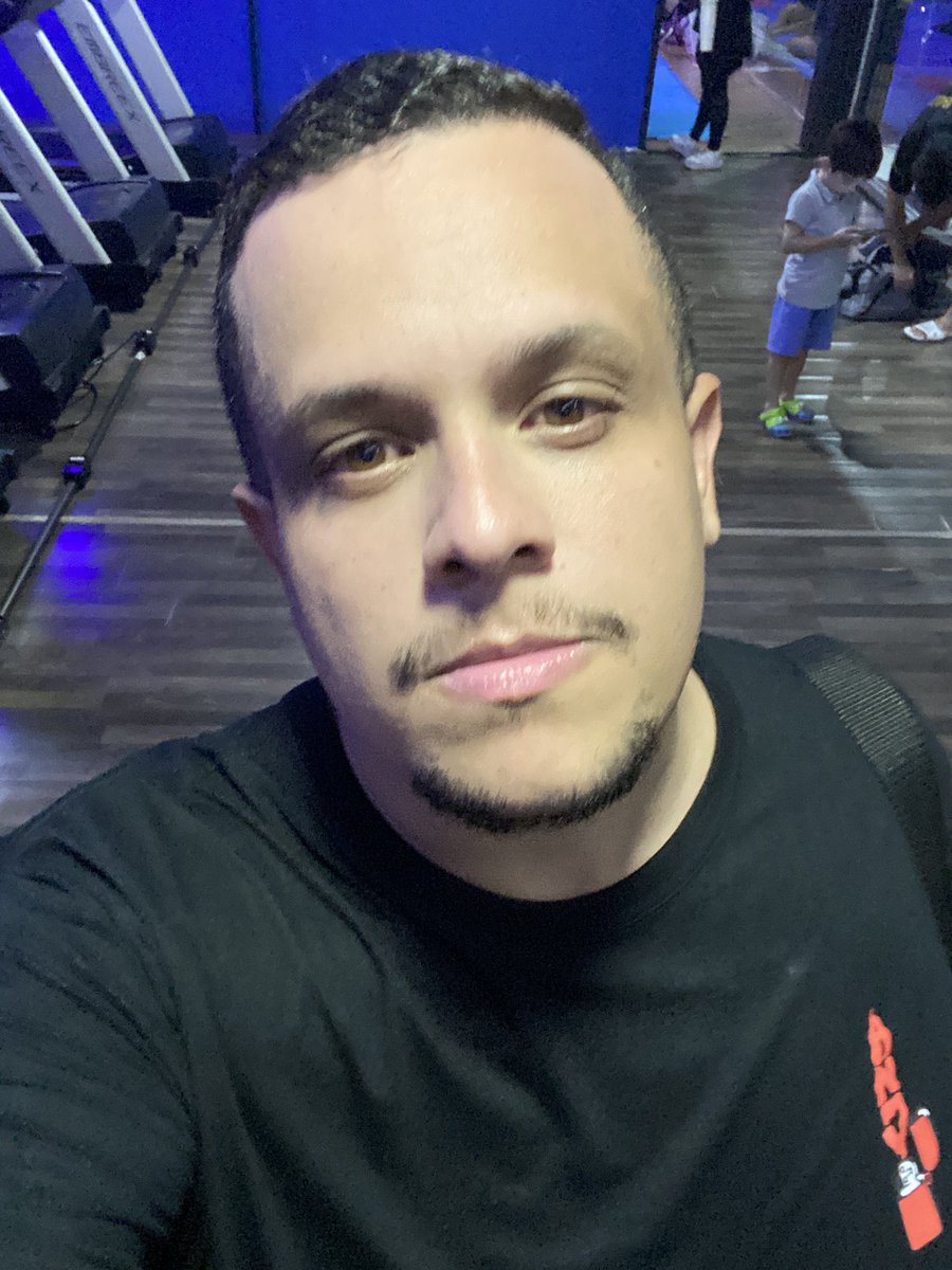 borawilll's tweet photo. Depois de uma alinha marota de Muay Thai https://t.co/Ja8Zg4aVlu