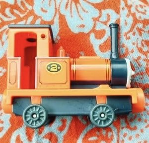 thomasmerchnews's tweet photo. Better look at the new die-cast Rheneas! https://t.co/yFrCvrNdAv