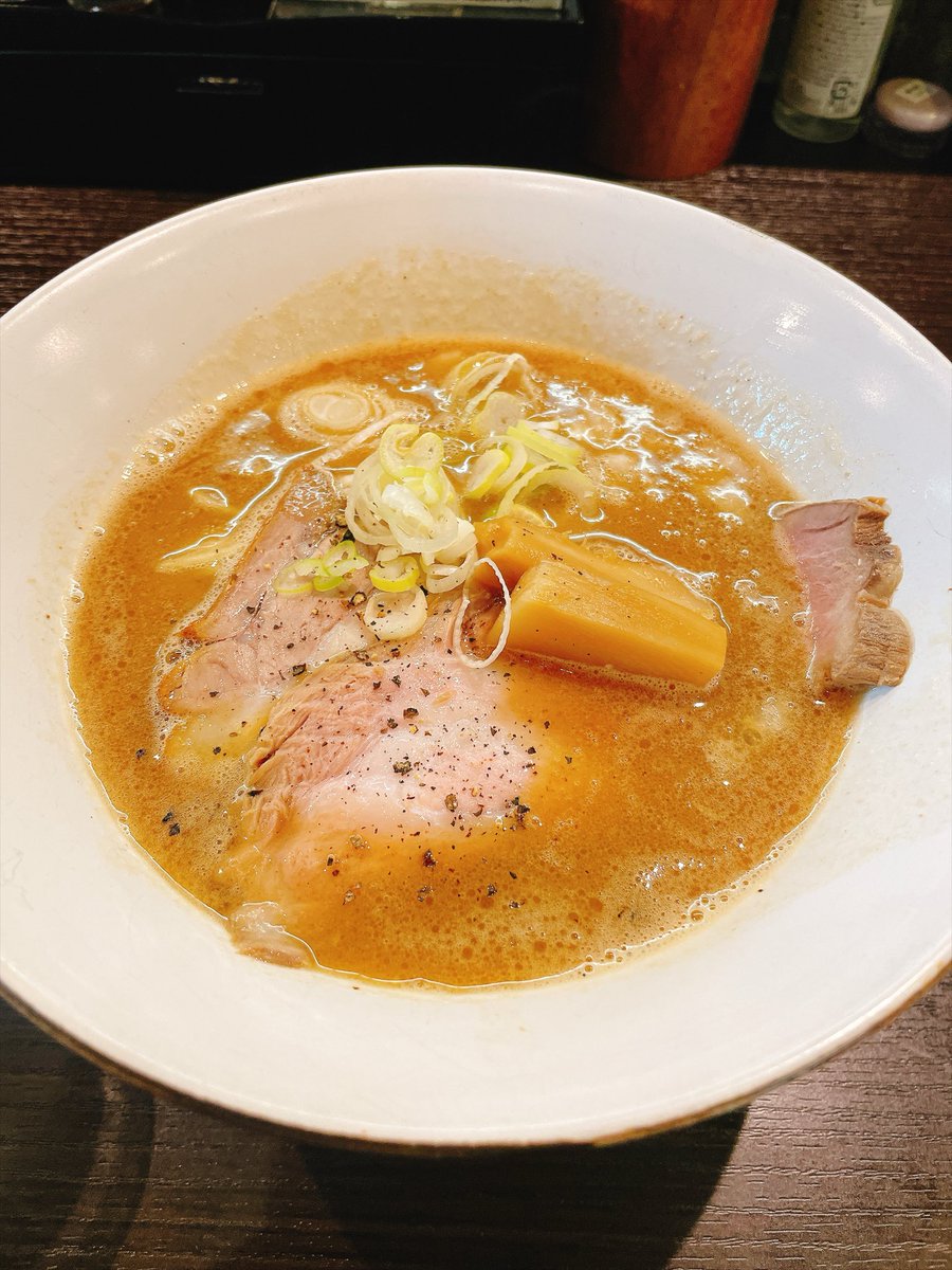 lxyuki3's tweet photo. 一旦ラーメンを食う https://t.co/1rDt0MuSSf