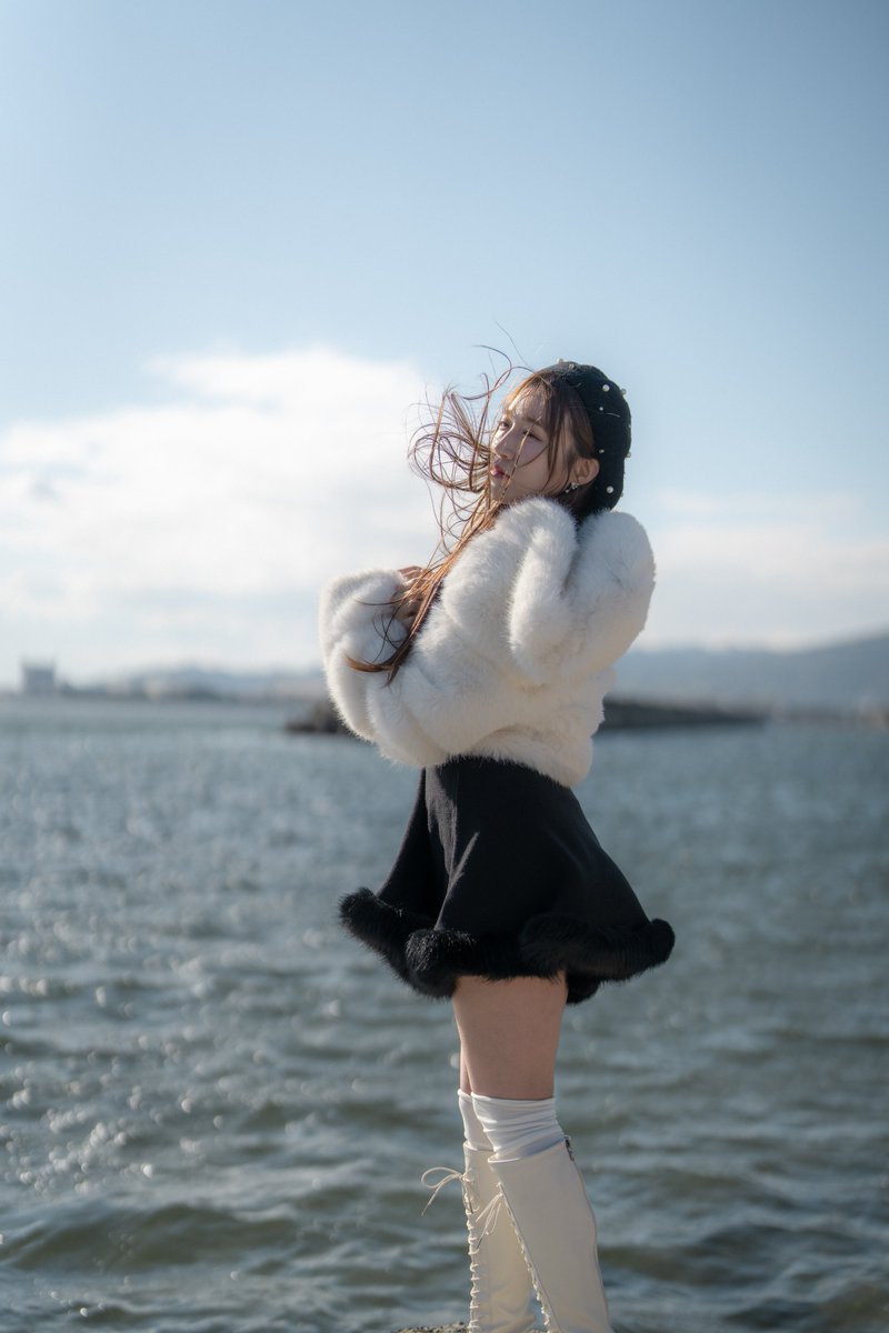 N09869403's tweet photo. Model: #白川ゆな さん
@peachu_yuna 

「風にただ身を預けて」

こういう瞬間でなんの意図もない感じが好き

#海撮影 #三重県津市
#ソロアイドル #ポートレート #ポトレ #撮影会モデル #リクエスト撮影 #モデル撮影 https://t.co/DyR4zjVlLv