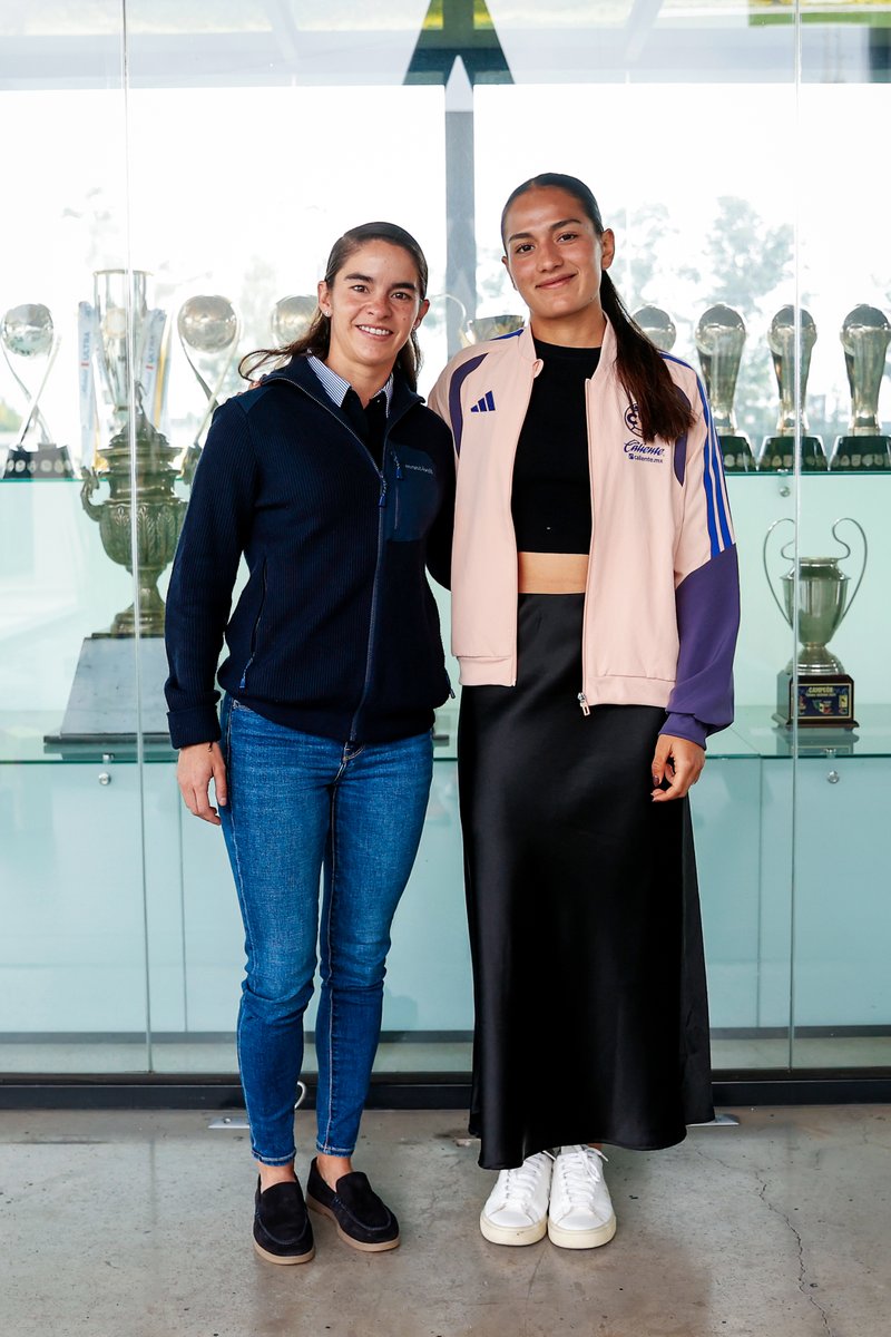AmericaFemenil's tweet photo. ¡Seguimos juntas, Sofía Ramos! 🦅🔥

Una renovación que nos llena de orgullo. https://t.co/on3IzZNPcl