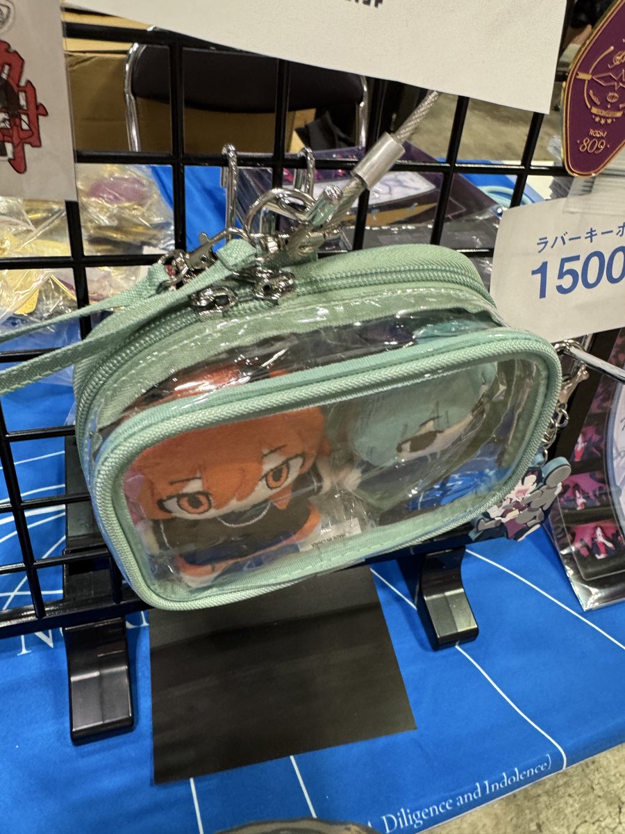nulut's tweet photo. 東京マジカルミライ2026よろしくお願いします

みやけさんとぬゆりの商品はお会計分けず一緒に購入いただけますので購入ご希望の方は空いている方にさっと来ていただけるとありがたいです！ https://t.co/3FXaCUhVtp