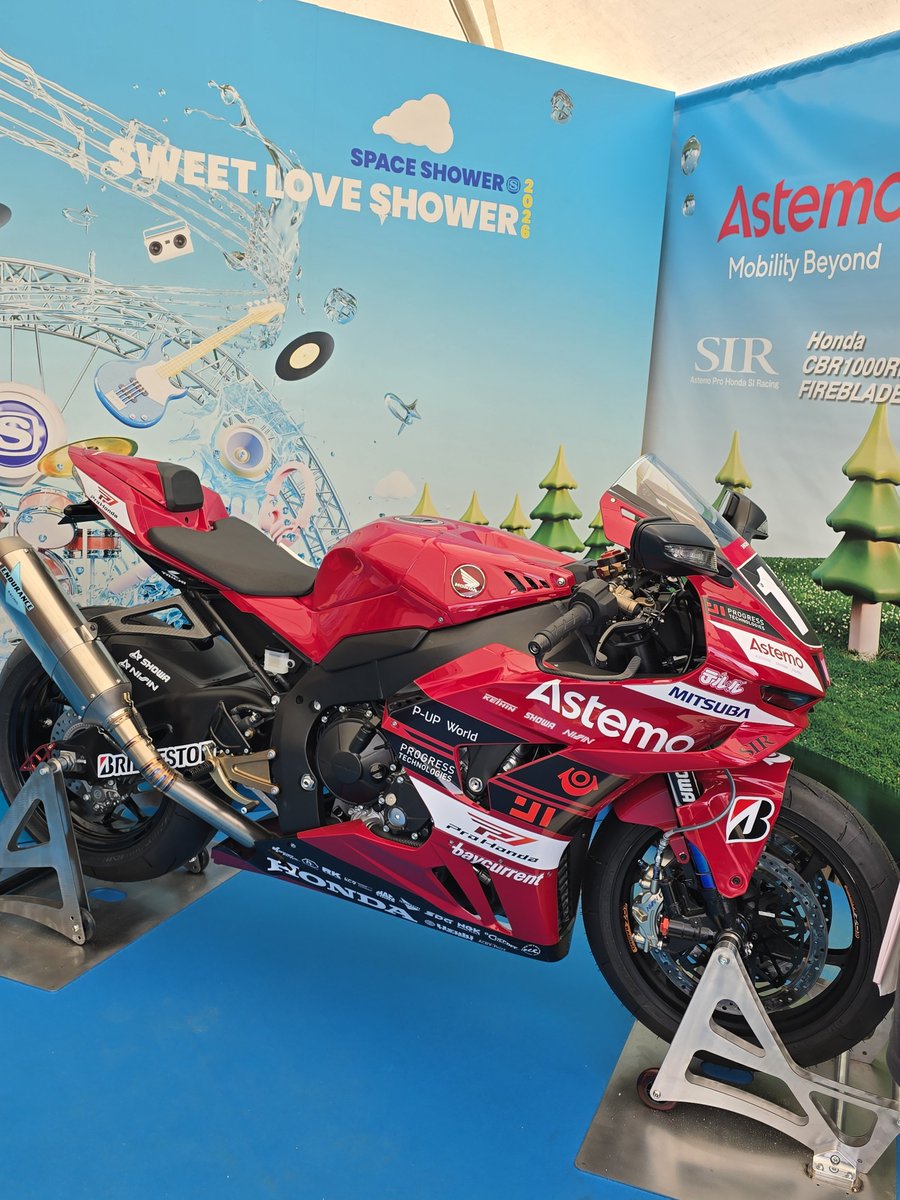 Yoko_abcmorimo's tweet photo. ラブシャのAstemoブースに来たよ🏍🎶 https://t.co/2BOTBp9JS7