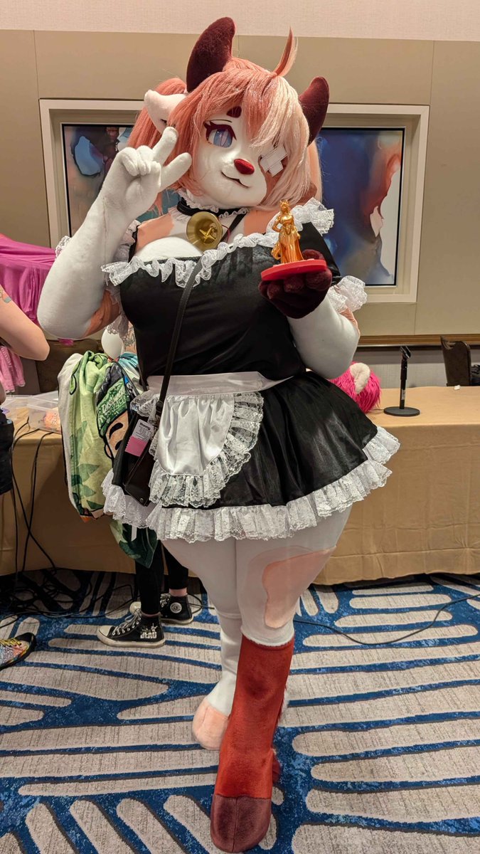 QuartzYeen's tweet photo. For #FursuitFriday, here's my performance at @nicole_garani's #Bimbo meet at #Megaplex, as Cherry🍒~

📹 Malcom Sims
🪡 @fufucake
#Fursuit #FursuitDance #Furry #Maid #Kemono #MP2026 #Megaplex26 https://t.co/m1YZol4QsF