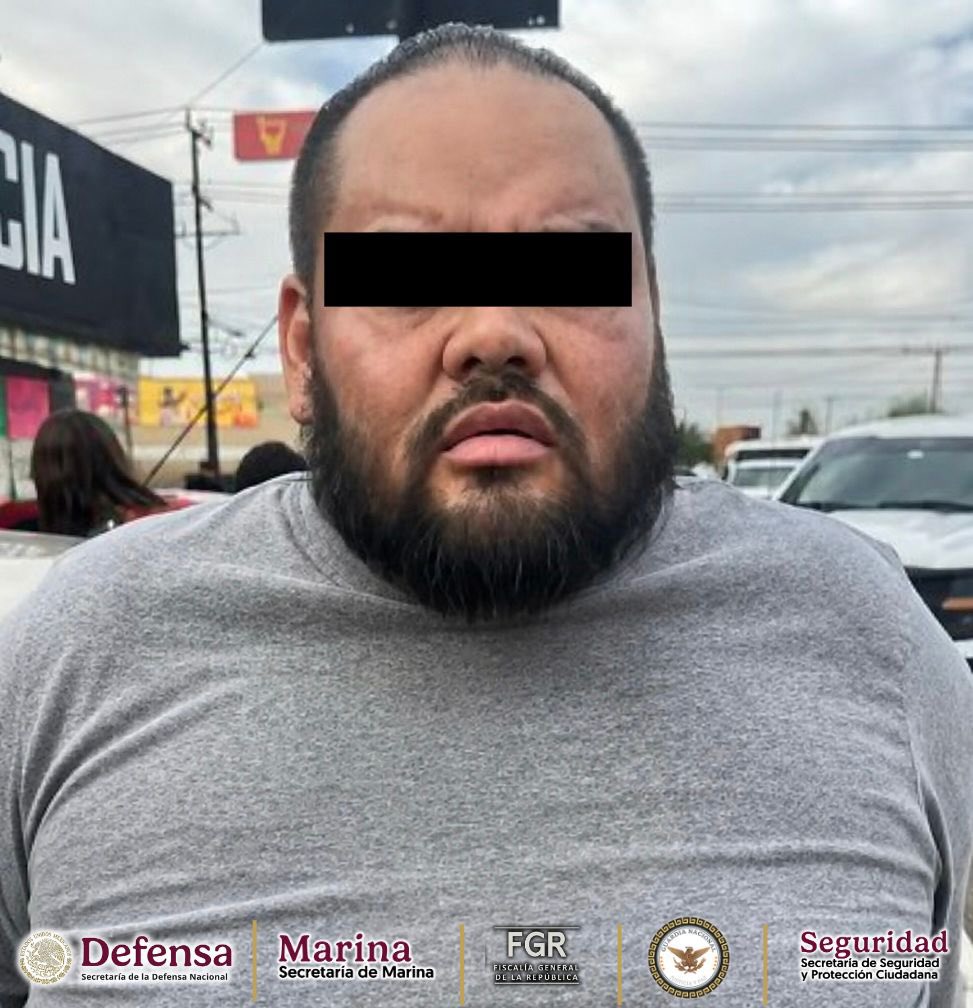 OHarfuch's tweet photo. En Mexicali, Baja California, derivado de trabajos de inteligencia e investigación del Centro Nacional de Inteligencia y de la cooperación con autoridades del Gobierno de los Estados Unidos, fue detenido por el @GabSeguridadMX  Salvador “N”, identificado como presunto operador financiero de la facción “Los Chapitos” del Cártel de Sinaloa.

El detenido cuenta con investigaciones financieras en México por parte de la UIF y con acciones financieras en Estados Unidos, incluida su designación por la OFAC, por su presunta participación en una red de lavado de dinero vinculada al Cártel de Sinaloa.

La cooperación internacional, basada en el respeto irrestricto a nuestra soberanía, la responsabilidad compartida, la confianza mutua y la reciprocidad, fortalece nuestras capacidades para afectar las estructuras financieras y operativas de las organizaciones criminales.