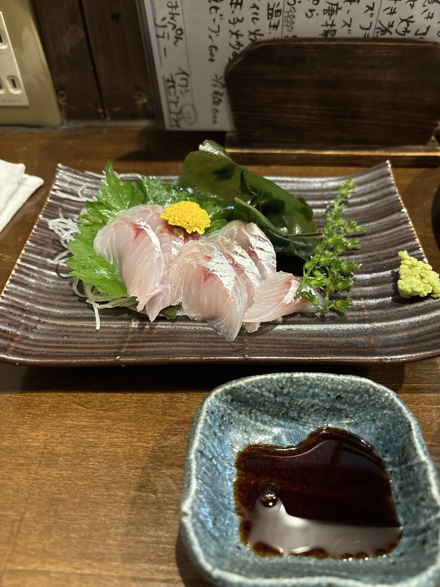 hamaya1's tweet photo. 昨日の居酒屋。
1.カニ天
2.ベーコンと卵の炒め物
3.豚ロース味噌漬け焼き
4.ホウボウ https://t.co/rt7a1HtDiZ