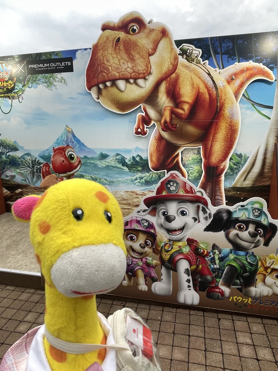 Stallturn_110's tweet photo. (一緒にお出かけはしていたものの、だいたい別ジャンルのヲタ活だったせいでこの夏はほとんど出番が無かったきりんちゃん……) https://t.co/AT7T2fdrhl