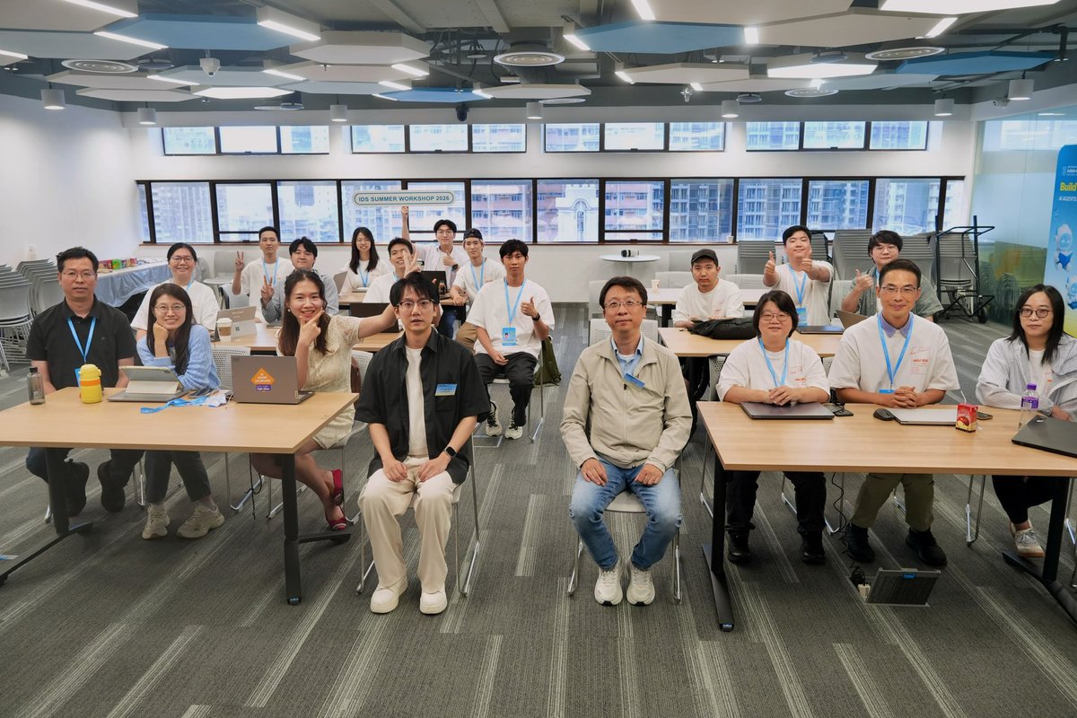 hkudatascience's tweet photo. IDS Summer Workshop 2026 🪄 Participants learnt, discussed, researched, and experimented in small groups, bringing different perspectives together for the Capstone Project presentations. @huang_chao4969 @YiMaTweets 

#HKU #HKUIDS #DataScience #AI #AIAgents #SummerWorkshop https://t.co/ymdngGjykI