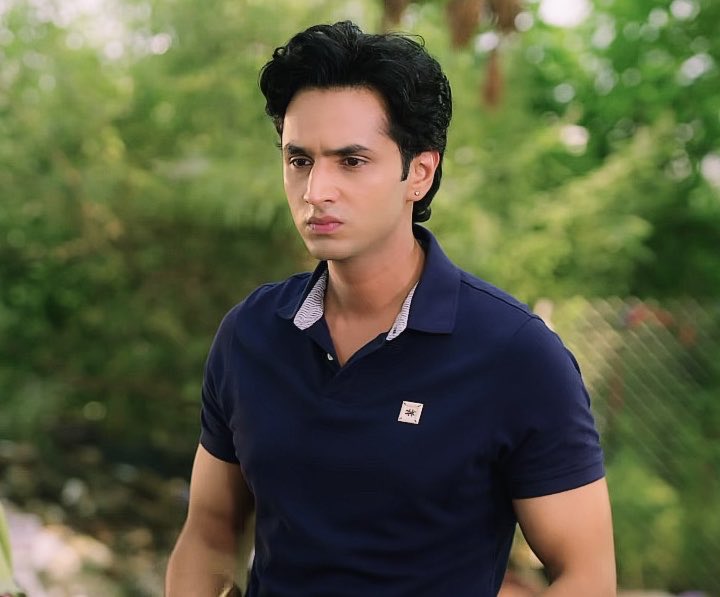 Paavsedits's tweet photo. Best thing about the episode? That Raza was looking sooo hot 😭🔥
Looooved his fit todayyy😭🔥❤️🥰🫠
#TuJulietJattDi https://t.co/IJGAgwpEtU