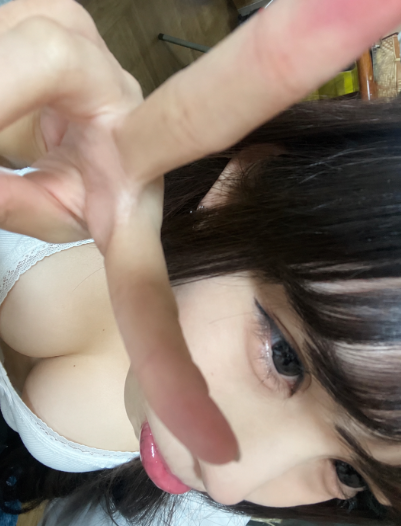 kambes31's tweet photo. かおだしたすぎね💢💞❤️裏垢やってるらしいからこいつざこまだ❤️❤️💕💢

複数プレーがくそすきな女

＃オナペ晒し　＃おなぺ https://t.co/26WmAhIeR0
