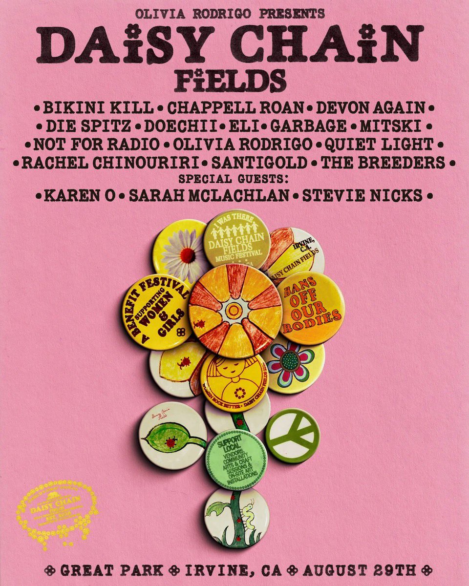 PopCrave's tweet photo. Olivia Rodrigo’s Daisy Chain Fields festival tomorrow is directly inspired by Lilith Fair, the groundbreaking late-’90s music festival founded by Sarah McLachlan. 

Mclachlan is slated to appear as a special guest at Rodrigo’s event. https://t.co/i3vVhl4o4H