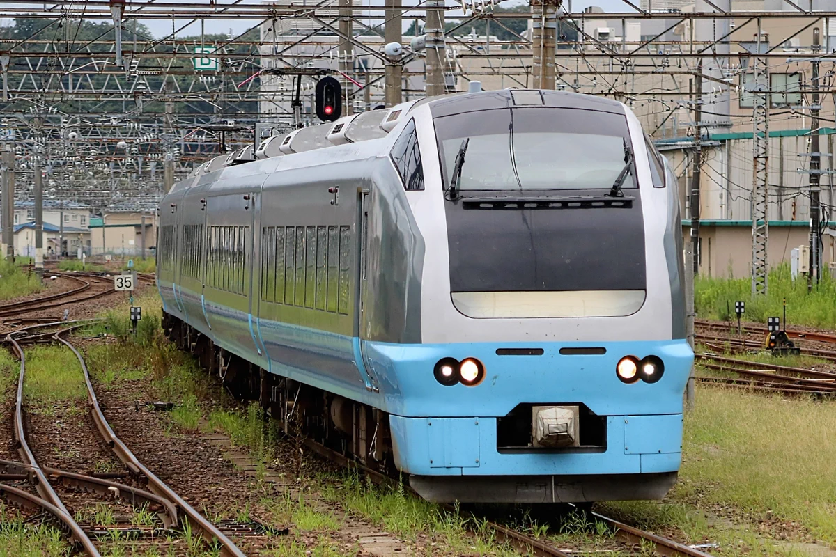 E653系 ジャンク 第1178回 10800円のジャンクなE653系をいじる: 島々な人