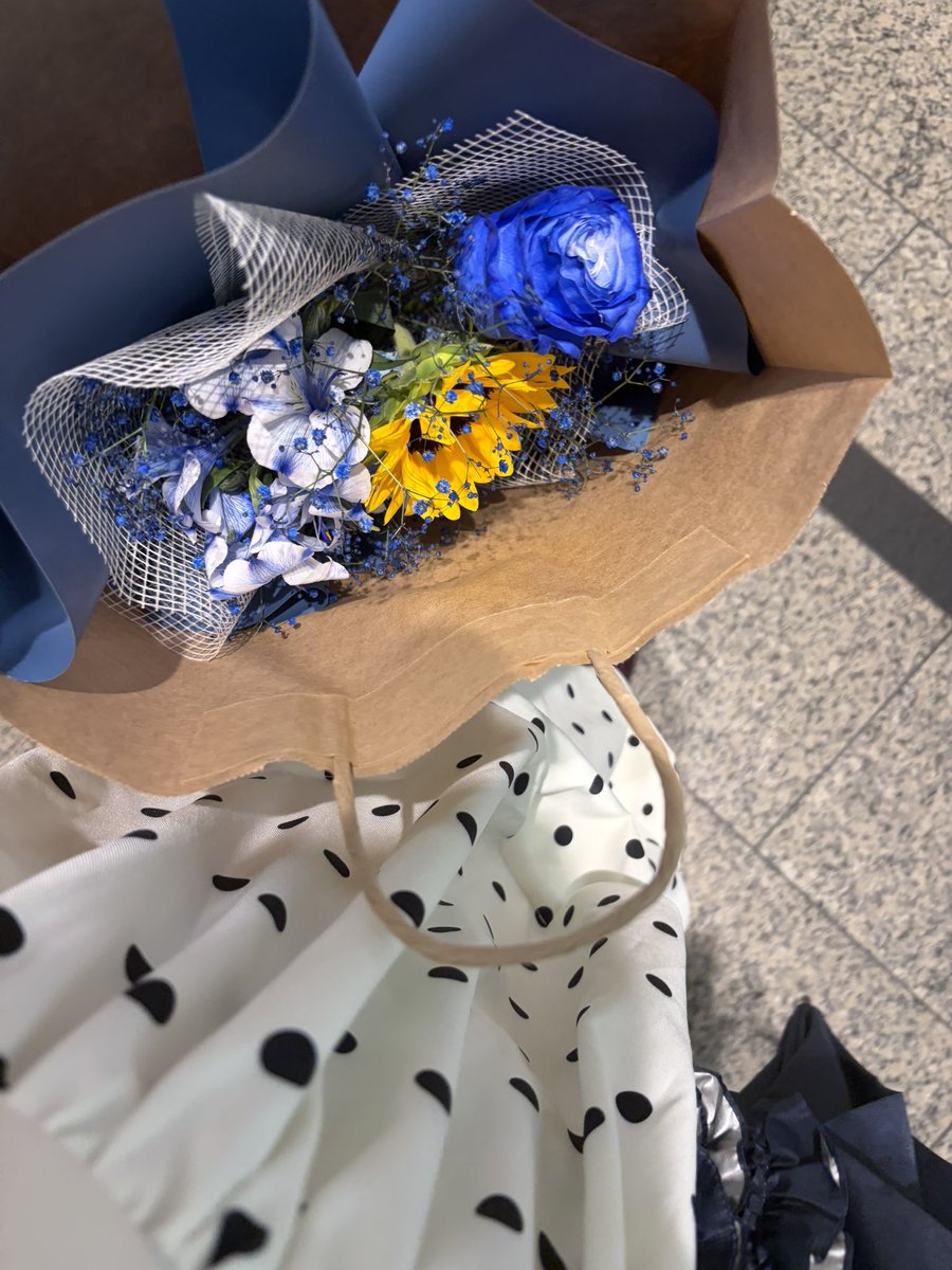 wanNg__a's tweet photo. flower🦋 https://t.co/e4poD0scan