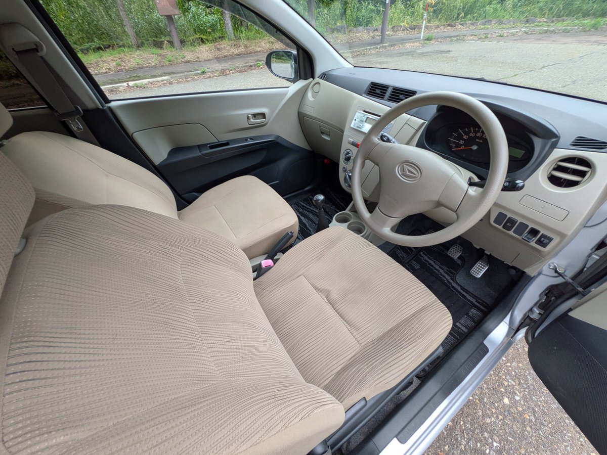 tsunagucars's tweet photo. #車売ります
新潟から

ダイハツミラ Xスペシャル4WD
H25年
L285S
5MT
10万km
検切れ

□外装
とてもキレイ
□内装
とてもキレイ
嫌な臭い無し
エアコンOK
□機関
300kmくらい走ったけど問題なし
□下回り
後端に錆腐食
□タイヤ
溝無し

★15万円★

メッセージにてお問い合わせください🙇‍♂️ https://t.co/MGZ33dGB3K