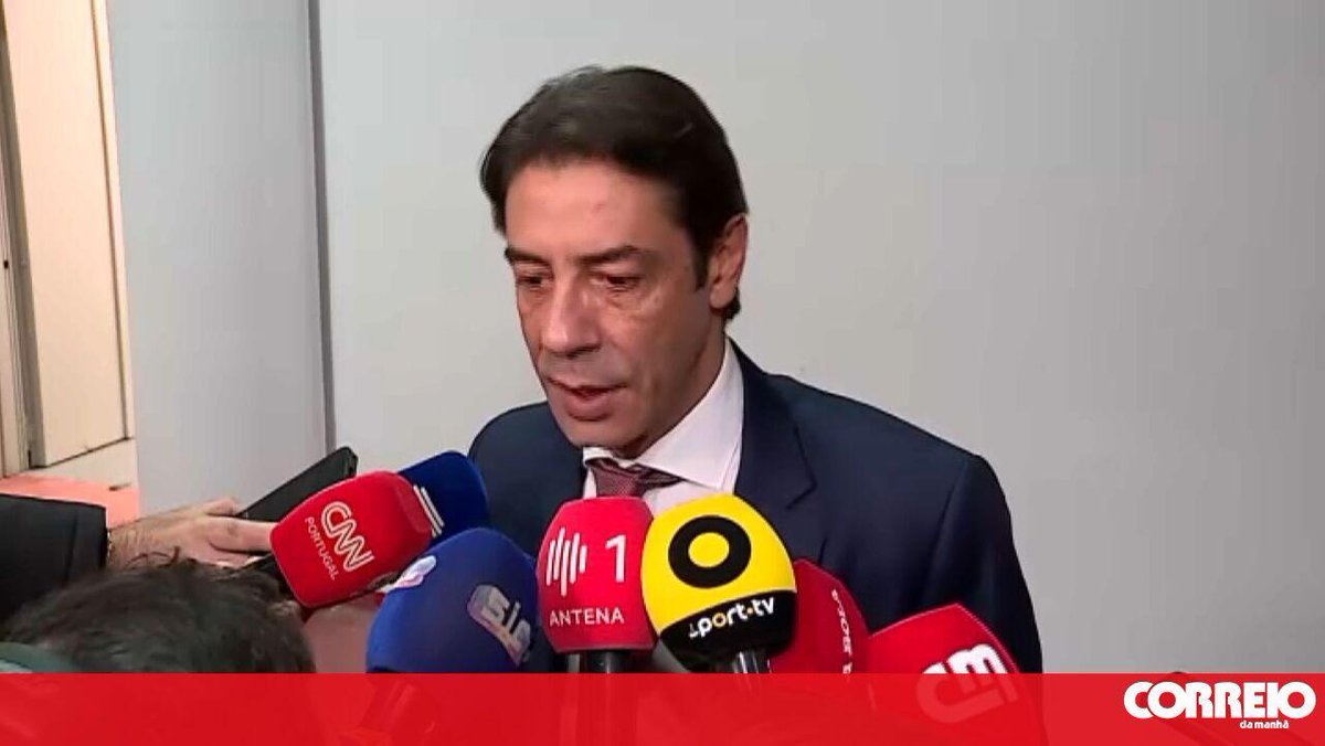 cmjornal's tweet photo. Rui Costa admite sair se falhar o título esta época https://t.co/c75BQPMJGc https://t.co/CaJgf5otir