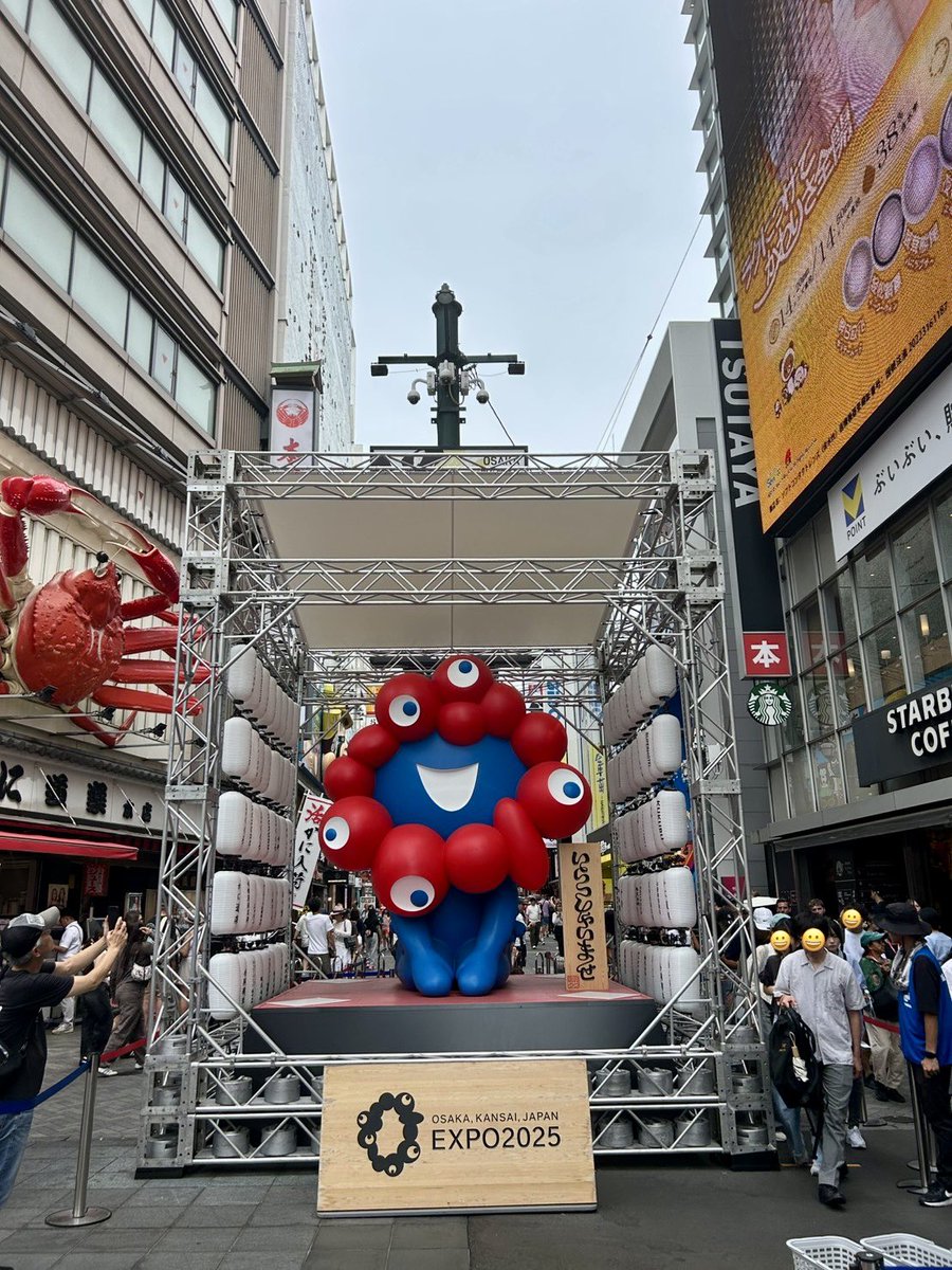 kinryu_japan's tweet photo. 道頓堀の入口で調子のってるこの新人、あと3日でいなくなるのか、、
ま、まあ、全然さみしくないけどな https://t.co/FsPEXVwYfs