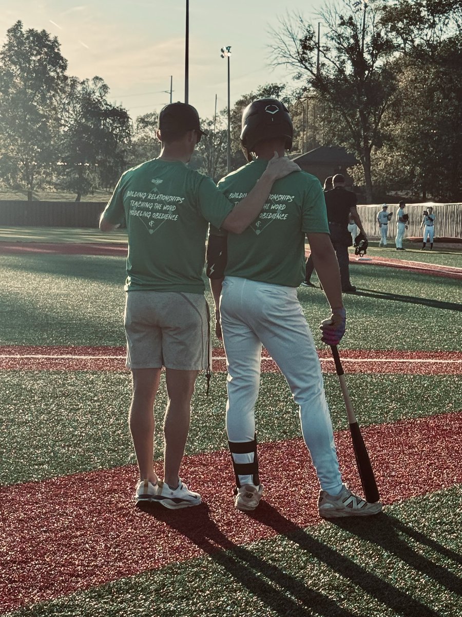 ChaseMichalec30's tweet photo. Went 3-for-3 with 2 walks today 🔥
Reached base every single time up and didn’t make an out.
Double - Triple - Single 
615-887-0720
Chasemichalec5@gmail.com
#Baseball #Fullcountryhthm #TNballplayers #TNbaseballreport #Hustle #Hardwork #Double #Triple #Single https://t.co/cehYR5V0fB