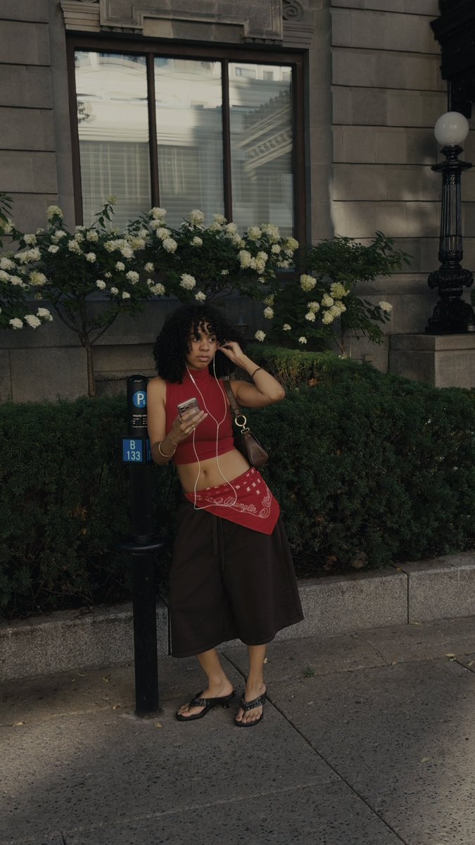 kellelah_'s tweet photo. came back from nyc to enjoy the last min of summer in montreal! https://t.co/anqurn0bBX