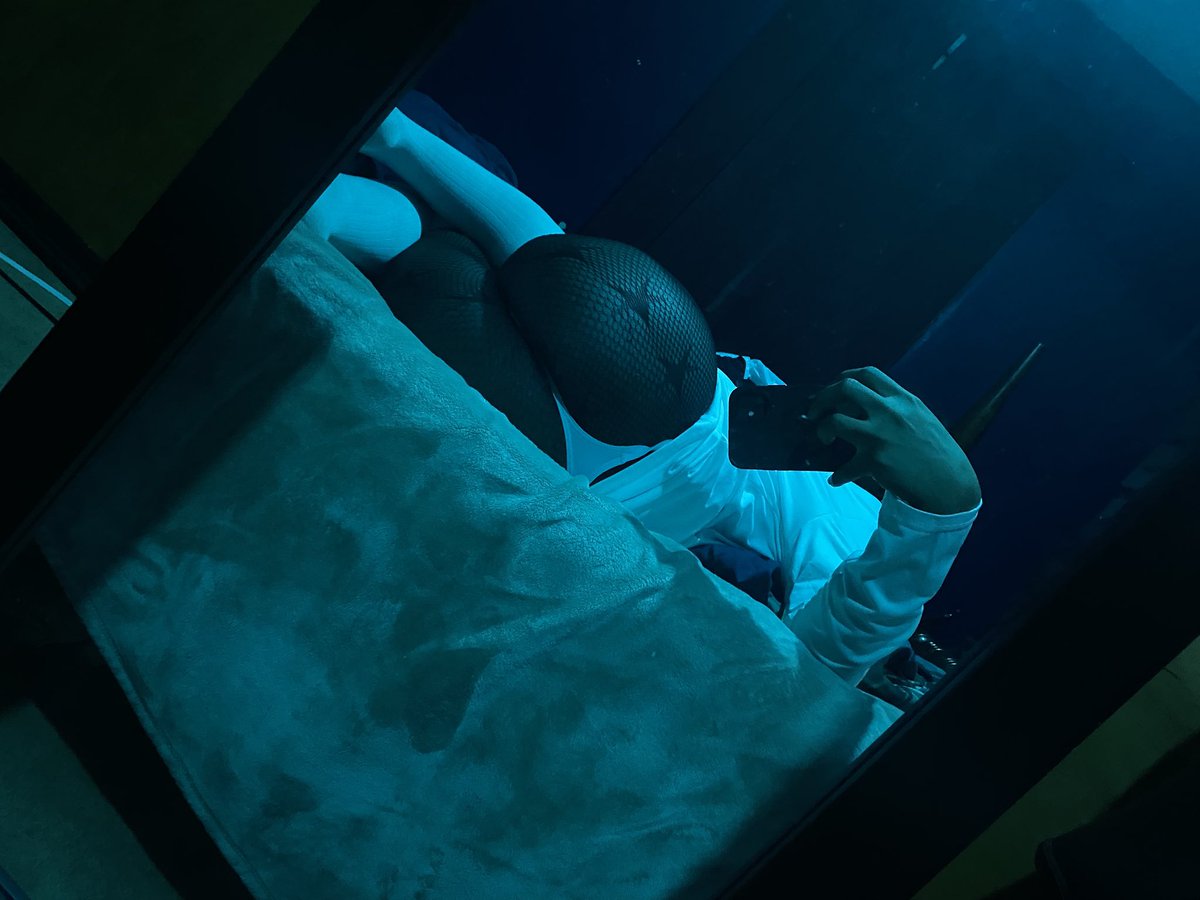 incushark's tweet photo. just posting some ass don’t mind me https://t.co/7UFOWc3cXF