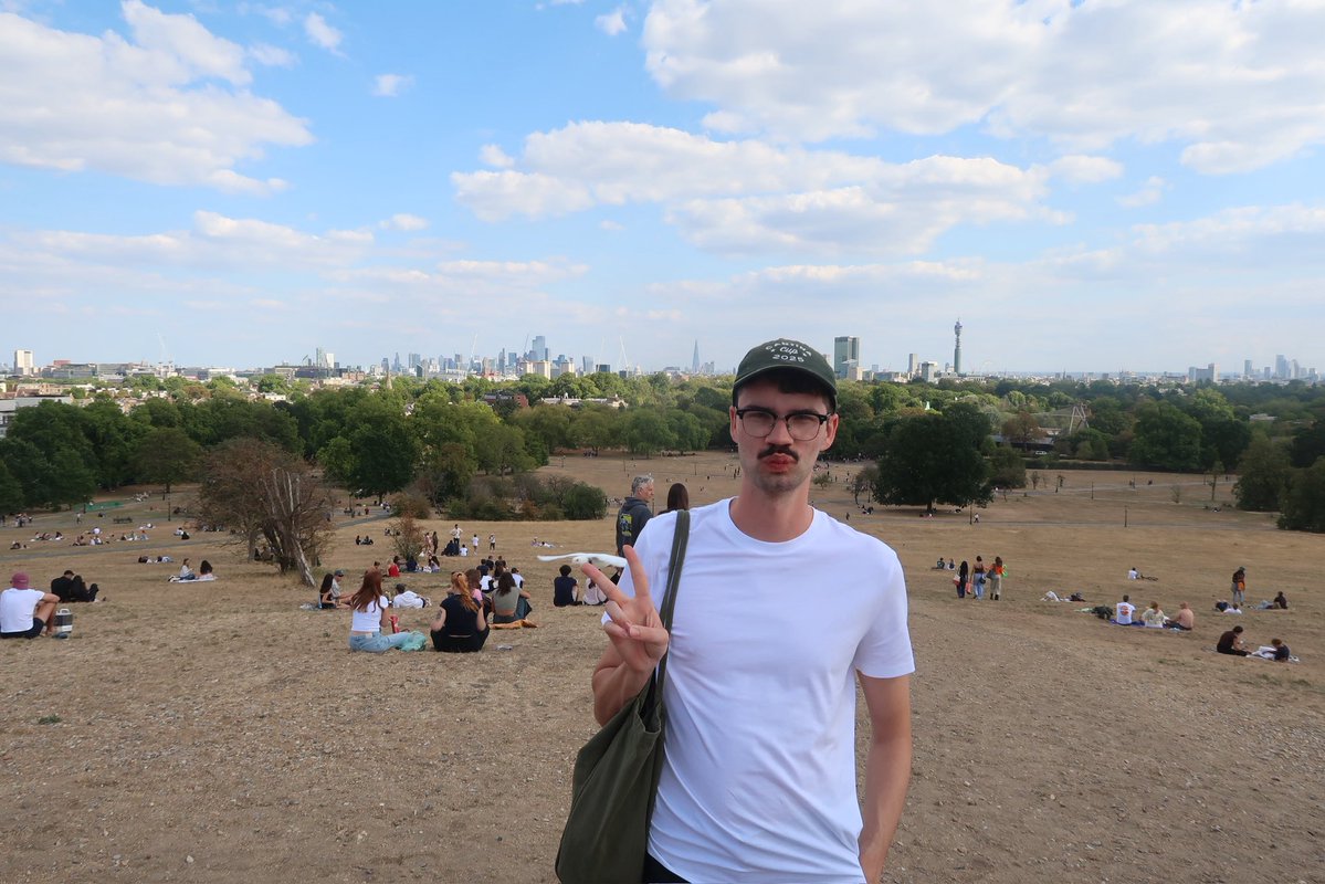 jmcmorrow08's tweet photo. i <3 london 🫶 https://t.co/XIfzt4oIKZ