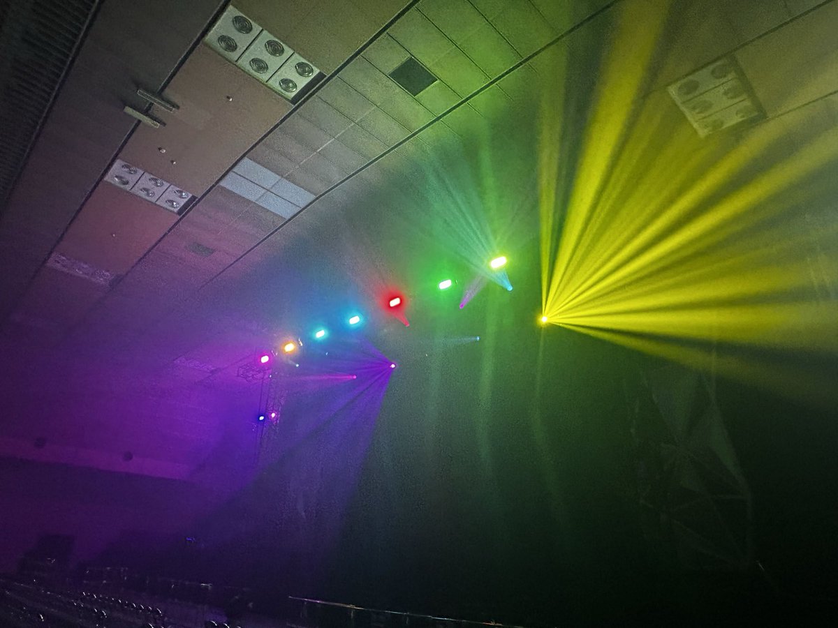 iD7Mng_Ogami's tweet photo. 【VISIBLIVE TOUR “4WARD JOURNEY”】
『アイドリッシュセブン VISIBLIVE TOUR "4WARD JOURNEY"』大阪公演2日目がスタートいたします！

本日も皆様にお会いできますこと、楽しみにしております…！

#アイナナ #アイナナ_4J https://t.co/w3Qy6wnATz