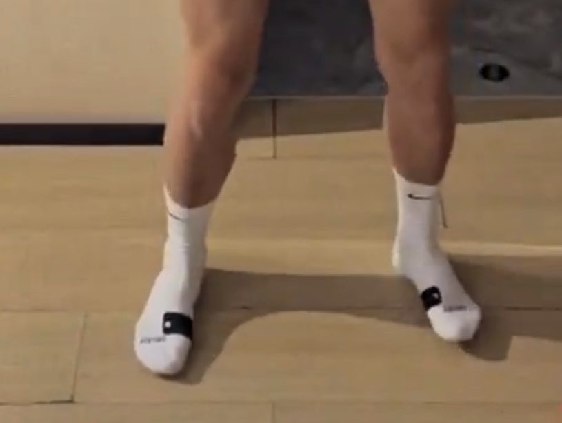 Luze587's tweet photo. 第一次尝试 #muscle #肌肉男 #胸肌 #直男 #健身 #fitness #cb #锁狗 https://t.co/Hr4O4OORys