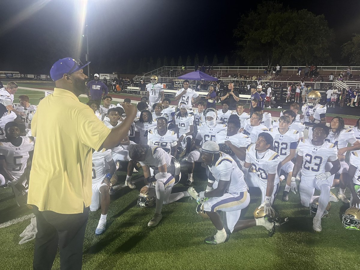 MaleBulldogs's tweet photo. 🟪🏈🟨…

Male 21
Ballard 19

What an exciting game and great atmosphere for high school football. https://t.co/en3dXTAEPS