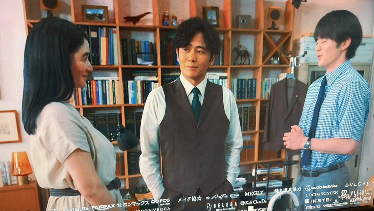 aoshima_muroi's tweet photo. 素晴らしい。本当に丁寧に作られている。派遣の中年女性への若い男性正社員のセクハラという難しい題材をちゃんと協力する男性もいることを含めて描いている。対立する所は男女ではない。権力を持つ者とそれを受け入れざるを得ない者だ。だからこそ助ける人は男女関係なく現れる。#リーガルビート https://t.co/cfe4ZTdhgT