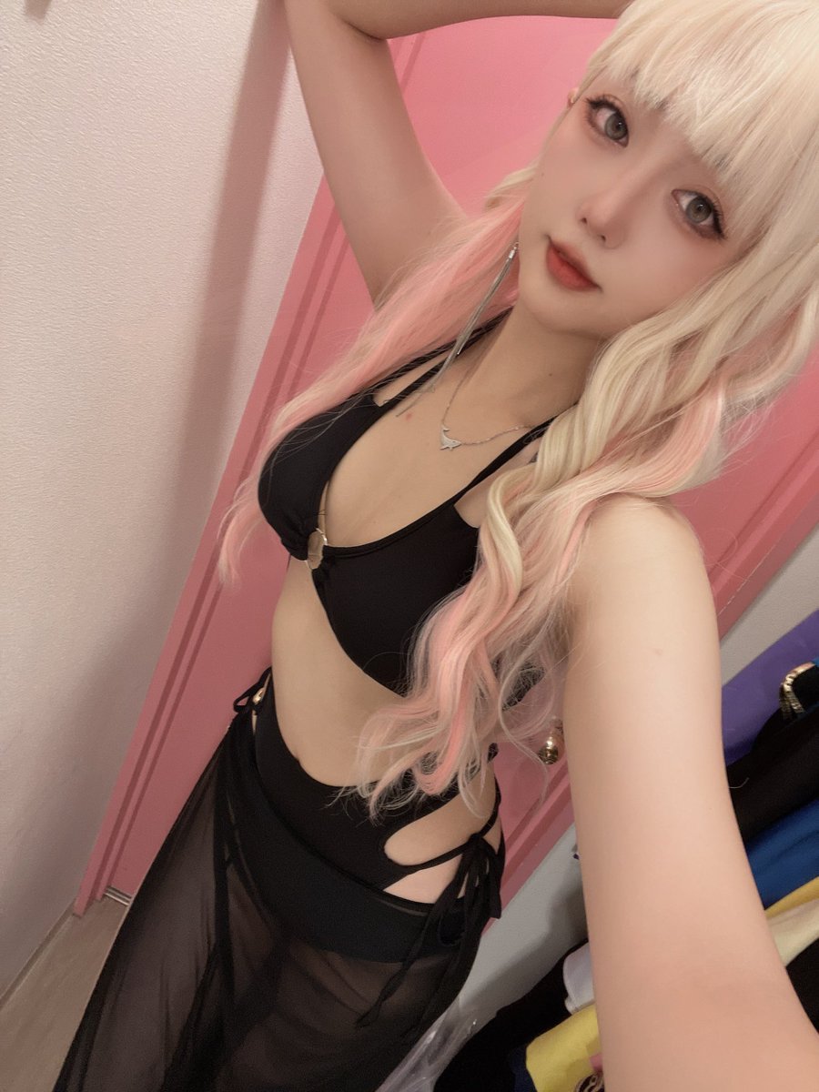 lirca12kanata's tweet photo. 最近チャッピーとイベ衣装を考えてるんだけどおっpでかい女が似合いそうな案だしてきたのでガッツリ盛りました。
好みだったからしょうがないね。

今年も出すとこ出してて露出への抵抗が無くなってきてる気がしますが見られた方が美を保てるので気にしない

本日1時まで🕐

 #すすきの #コンカフェ https://t.co/lkdHimlCHb