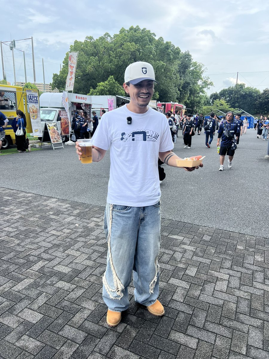 howlinthefield's tweet photo. 野生のナフィーが現れた!
シュンキの7をしてくれない😅
#sanfrecce
対応ありがとうございます。ナフィーさん https://t.co/PRYP4Yhkh3