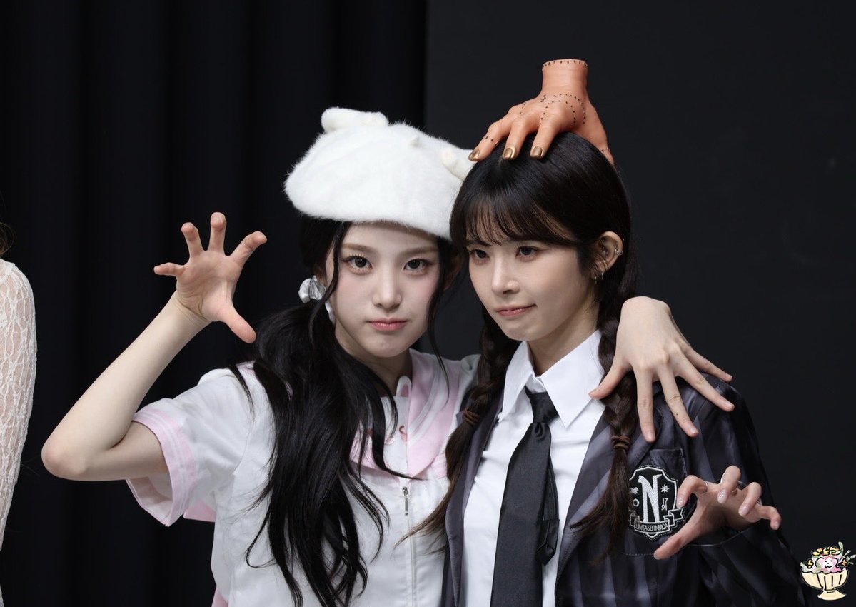 g1pichu's tweet photo. 260829 🖐🏼𓆩🖤𓆪

#트리플에스 #코토네 #지연
#tripleS #Kotone #Jiyeon https://t.co/1dBP75Y4Hj