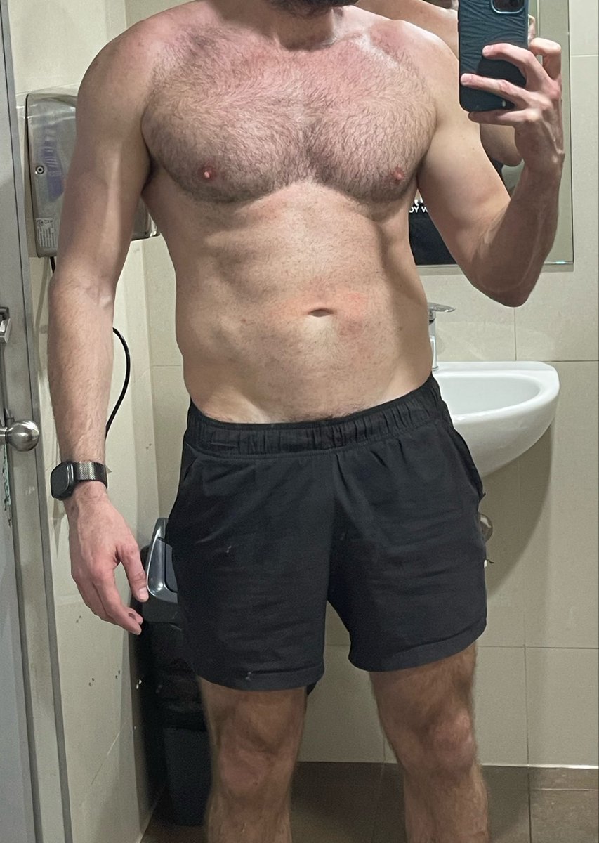 AlphaDomIrish's tweet photo. Submit & tribute!!
#chest #core #abs #feet #footworship #feetfetish #socks #trampling #briefs #undies #underwear #cashpigs #finsub #cashslave #subs #cashmaster #findom #master #dom #sir #gay #gaysydney #bi #bicurious #bisexual https://t.co/Xs3fhU2R5U