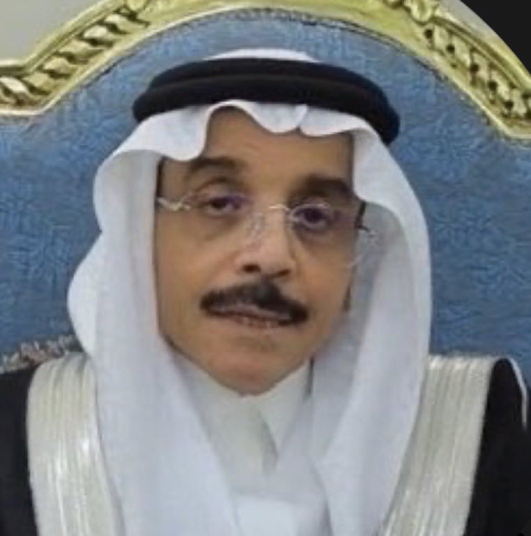 rym915814476840's tweet photo. شايب مفقود :

طلع البقاله يجيب عصير ولا رجع له ثلاث ايام 

من يجده يبلغنا 

ذي صورته  حزين كسيح وعينه ذبلانه وعقله لك عليه 

ويسعبل و كذوب اي شي يقوله لا تصدقونه  بس ربطوه وحطو لصق على براطمه وتواصلوا معنا ✋

#صباح_الخير_والسعادة 
#النصر_التعاون 
#الهلال_الخليج https://t.co/8k2hUr1uoj