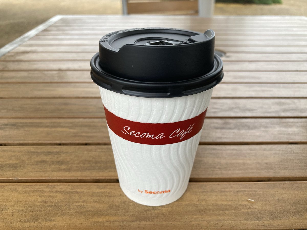 info_sekinavi's tweet photo. セイコーマート グランテラス筑西店のホットコーヒーでひと息☕️
8月とは思えない気温で、今日は肌寒いくらい。
こんな日は、温かいコーヒーがいつも以上においしく感じます😊

#筑西市 #セイコーマート #ホットコーヒー https://t.co/Hv5RlWzPiM