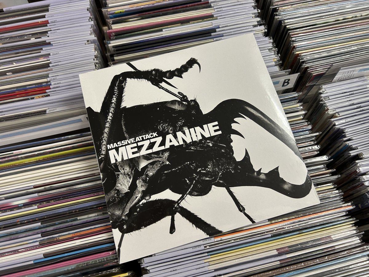 レコード屋 على X: 
