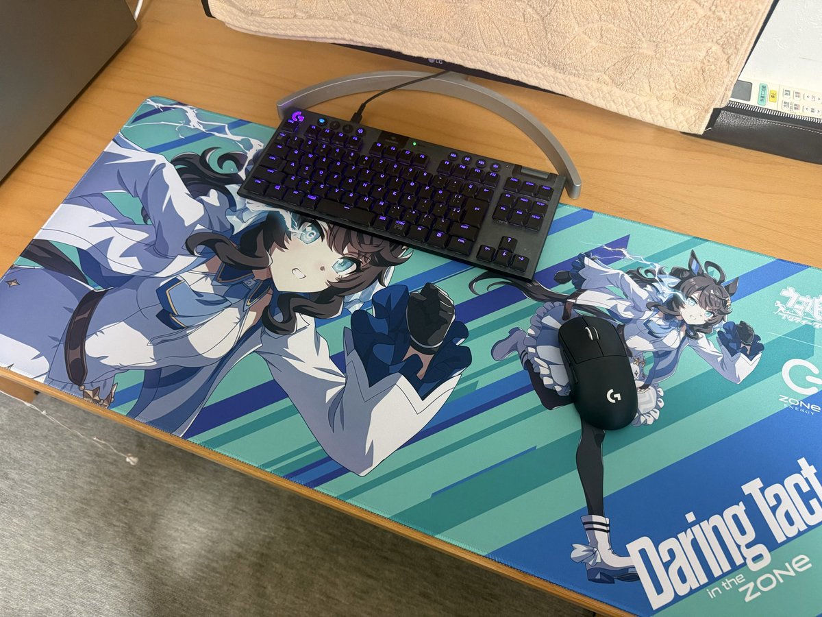 KEBAB0417's tweet photo. zoneプレマ届いた　あまりにもデカすぎるけどイラスト良すぎる https://t.co/QSQZ3EeFCS