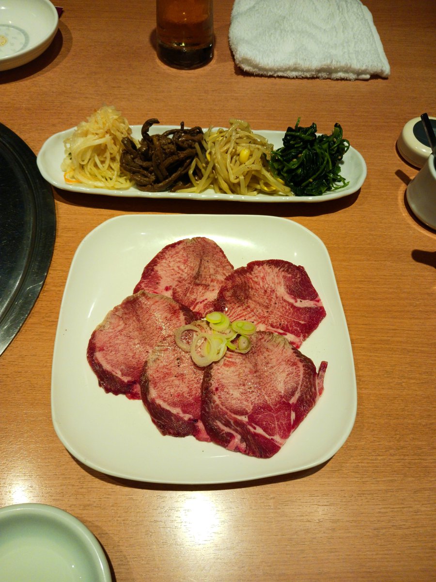 201_129_49_485's tweet photo. 8月29日は焼肉の日
焼肉食べにきました https://t.co/IdbtbZWx62