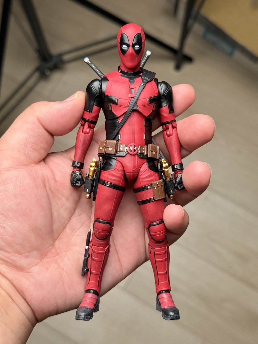 hotkenobi's tweet photo. MAFEXのデッドプール、優勝です https://t.co/I8kjtWOfUm