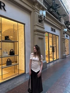 JazminSegern's tweet photo. I just did a test and made note while I was swiping this morning: ~45% were from the states ~10% were other countries/passport mode/visiting ~25% had nothing on their profile to indicate location (which, side note, come on? https://t.co/KRZtvDor8a